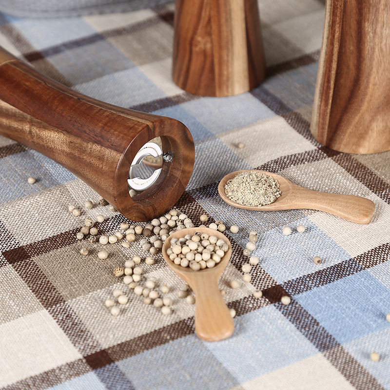 Rubberwood Pepper Mill with Ceramic Grinder