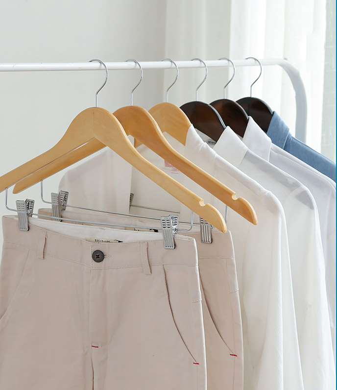 Wooden Hanger with Chromed Clips and Notches