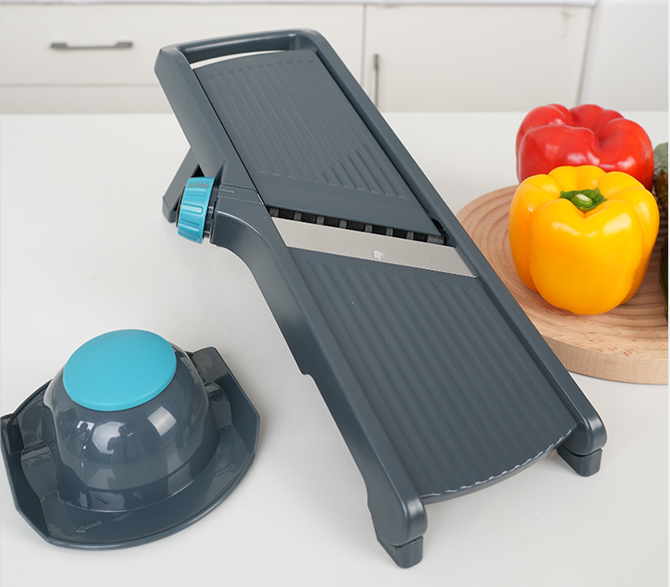 WOKA Manual Mandoline Fruit Vegetable Cutter