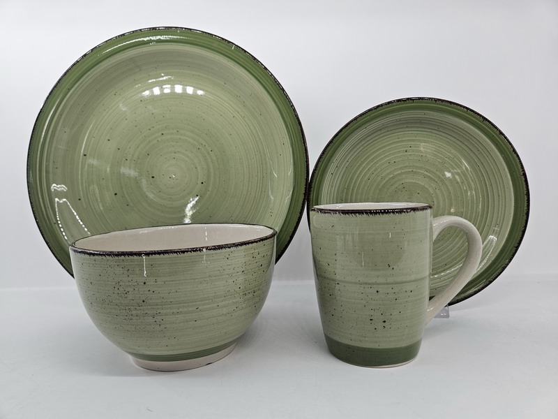 16-Piece Stoneware Handpainted Dinner Set with Golden Rim