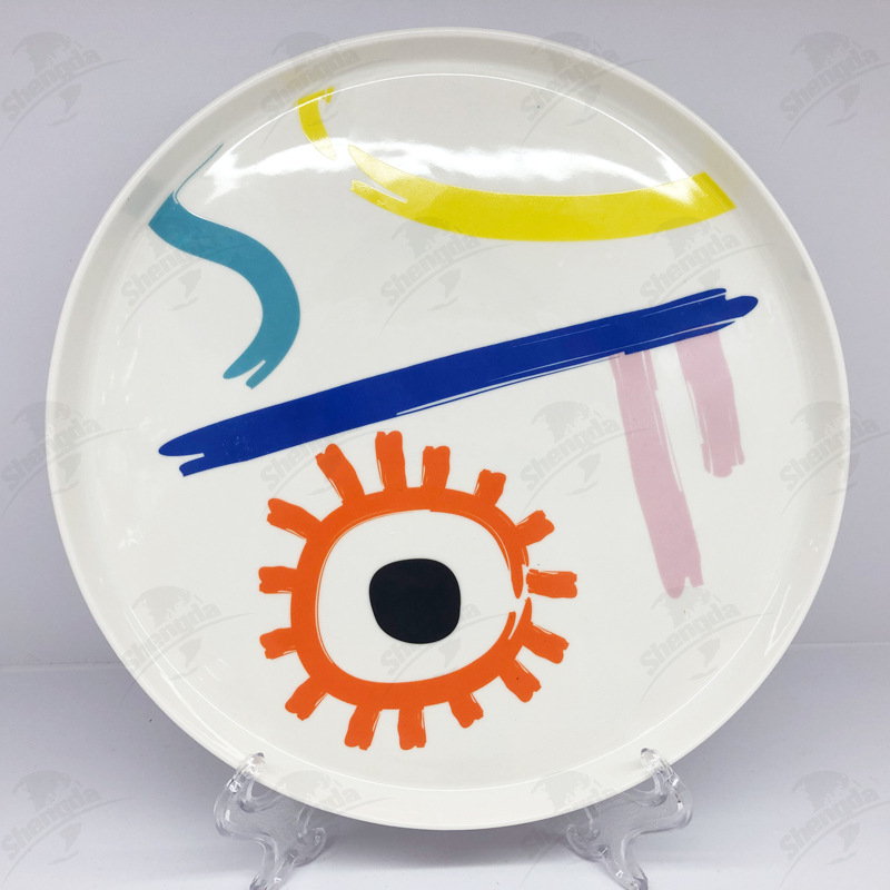 9.5 Inch Pizza Plate with Scribble Design