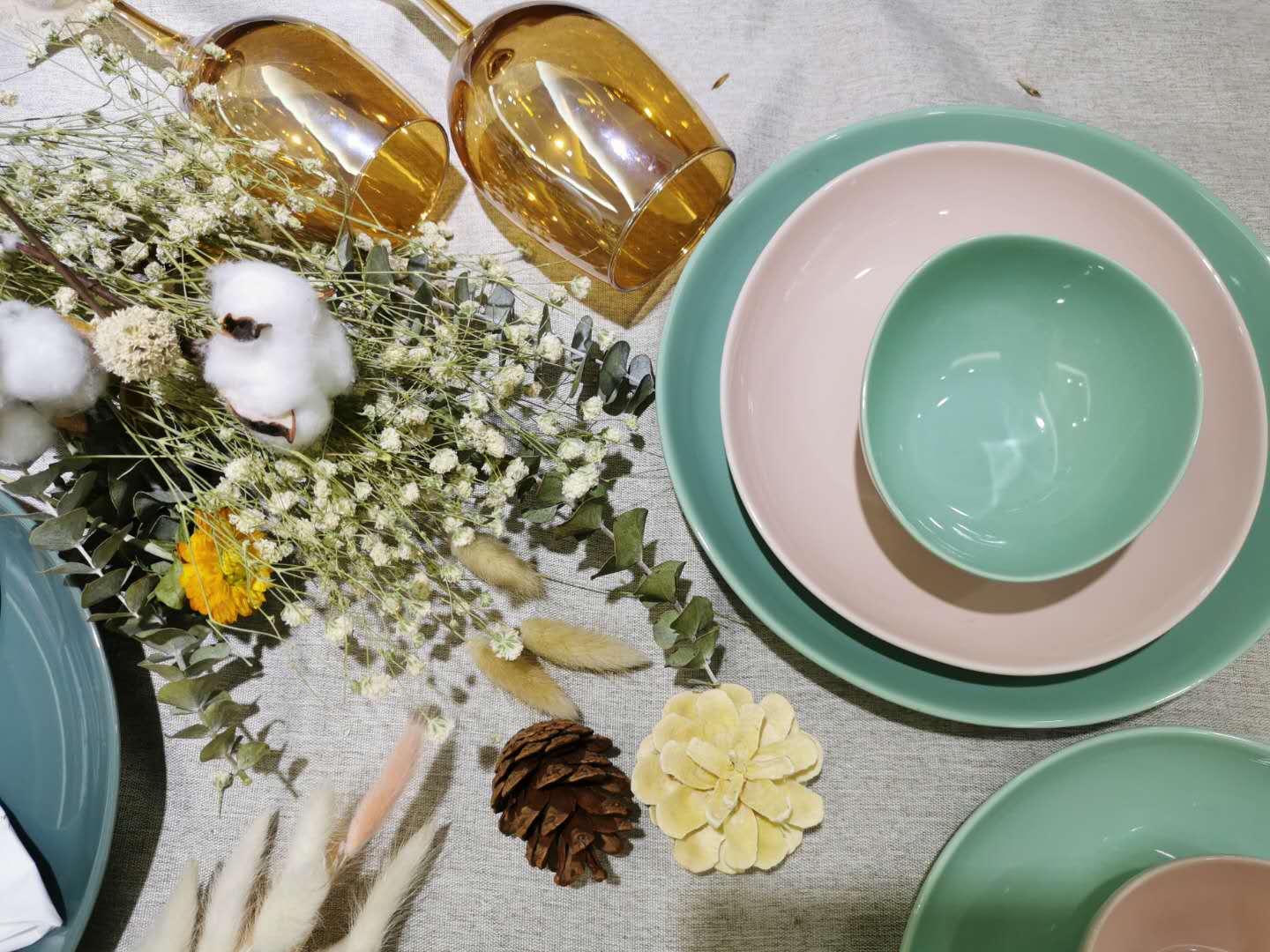 Colored Stoneware Sets with Plates and Bowls