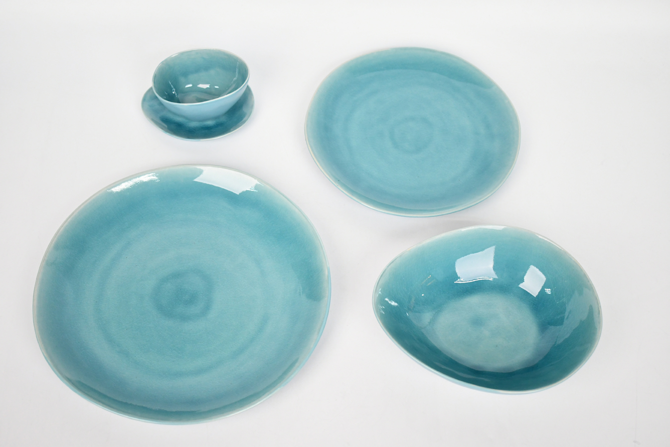 Crackle Glaze Colored Bowls and Dishes