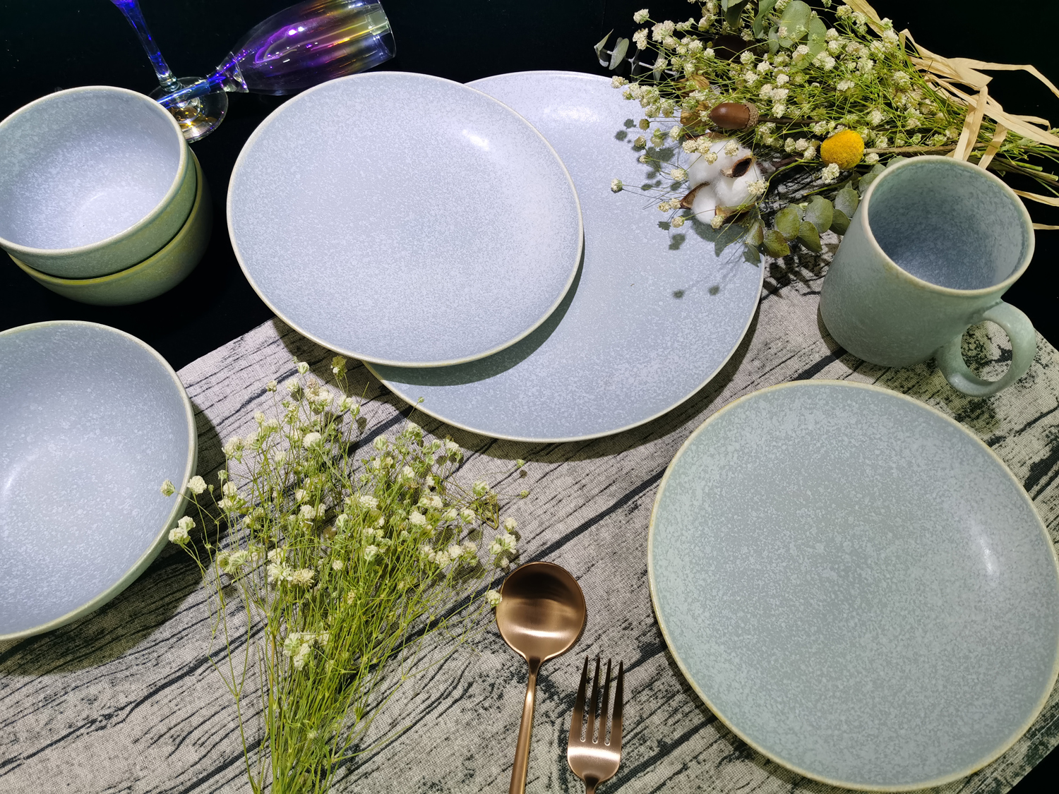 Ceramic Tableware Sets