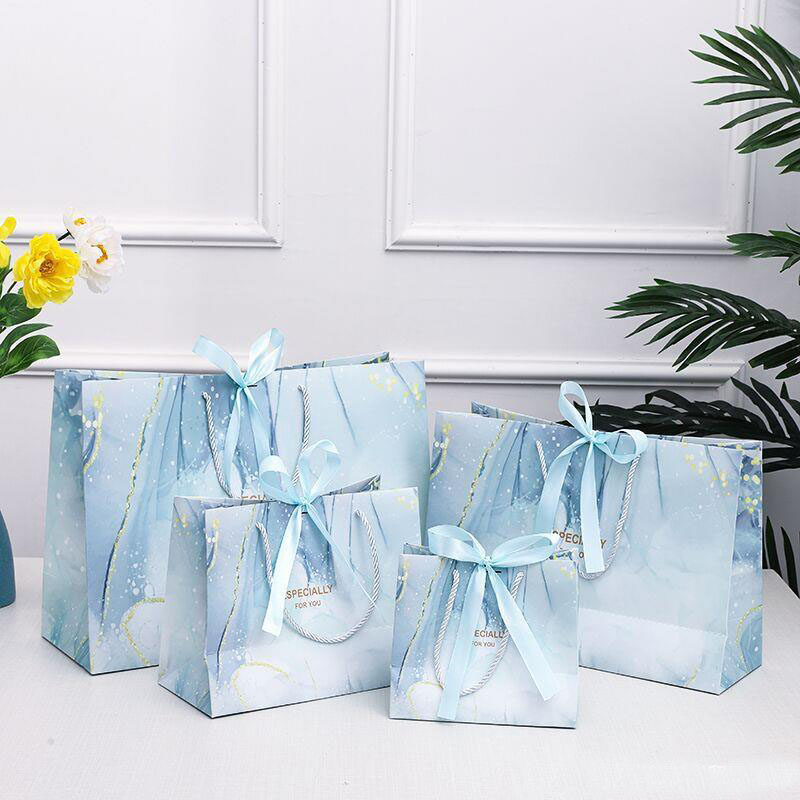 Custom Printed Matte Laminated Shopping Gift Paper Bag