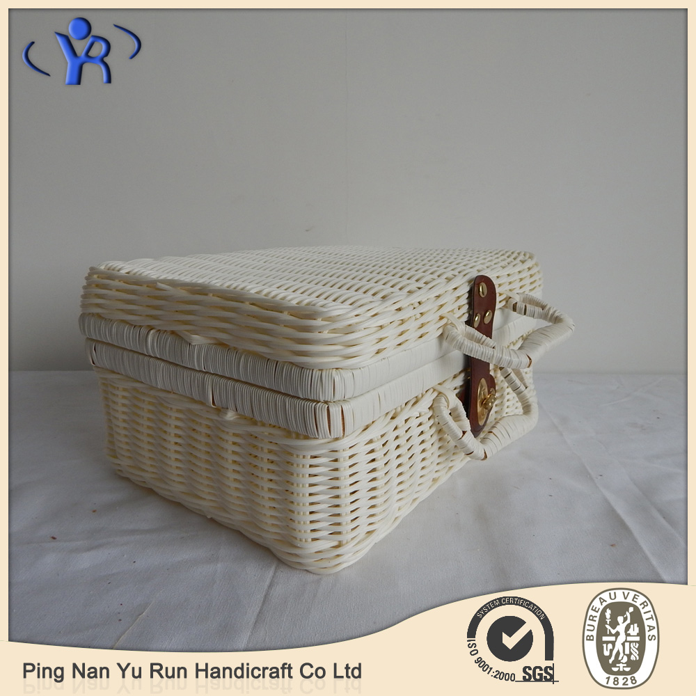 Poly Rattan Picnic Basket