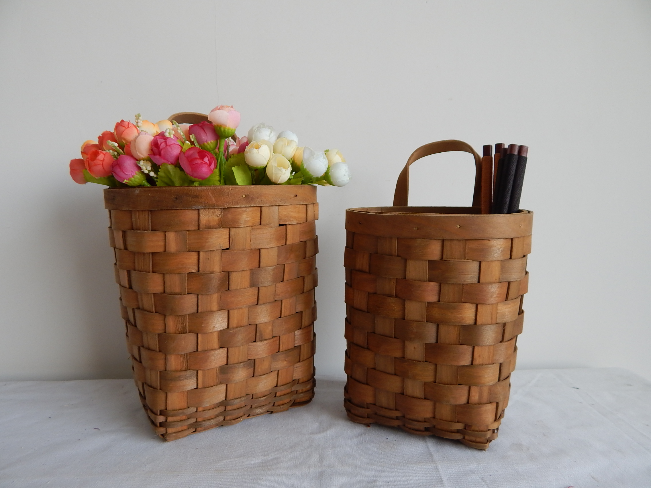 Woodchip Wall Hanging Basket