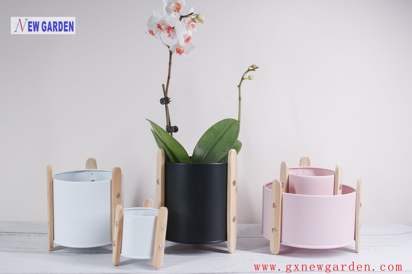 Wooden and Zinc Three-Leg Flower Pot