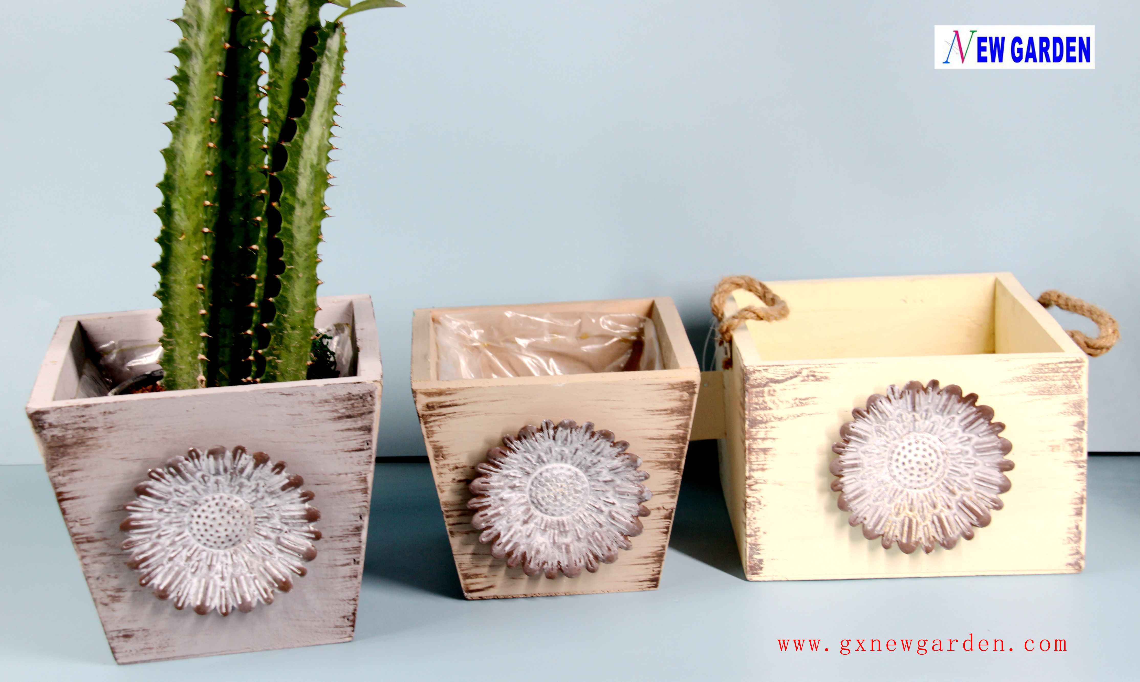 Archaize Wooden Flower Pot