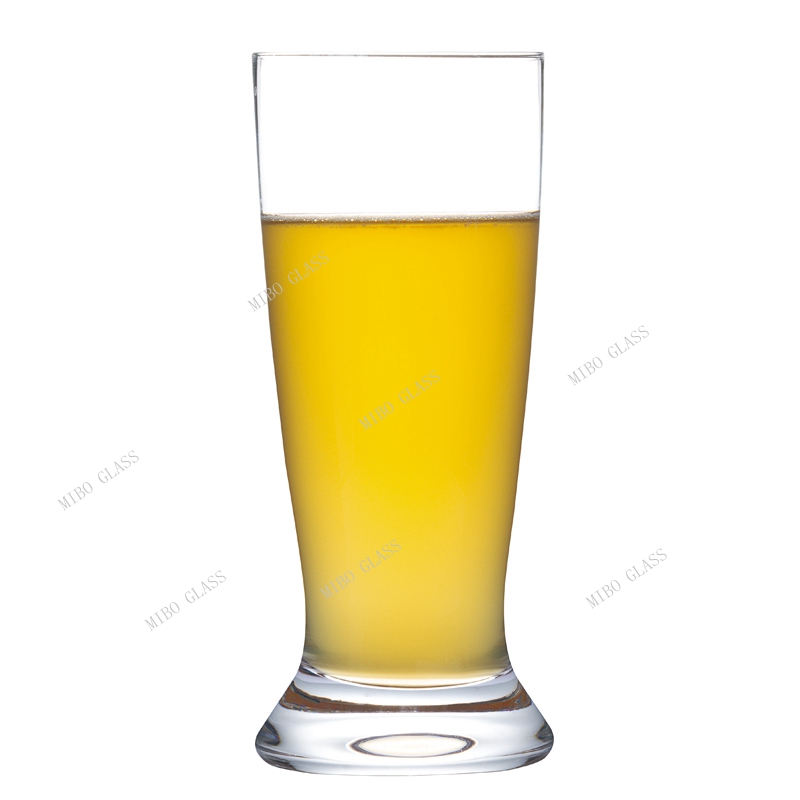 Borosilicate Beer Glass DOF Tabletop