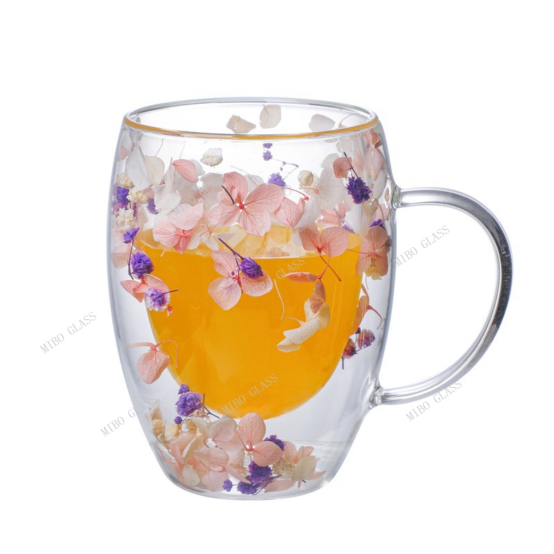 Double Wall Coffee Glass with Handle and Dry Flower