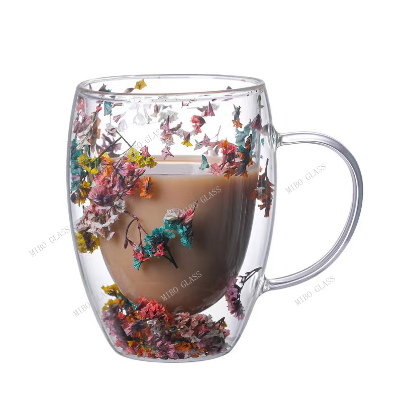 Double Wall Coffee Glass with Handle and Dry Flower