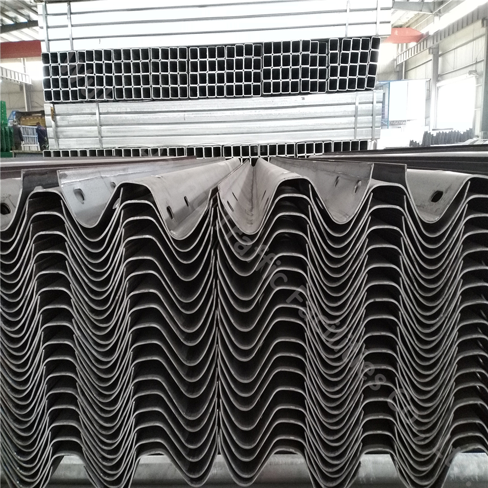 Galvanized Steel W Beam Highway Guardrail Crash Barriers