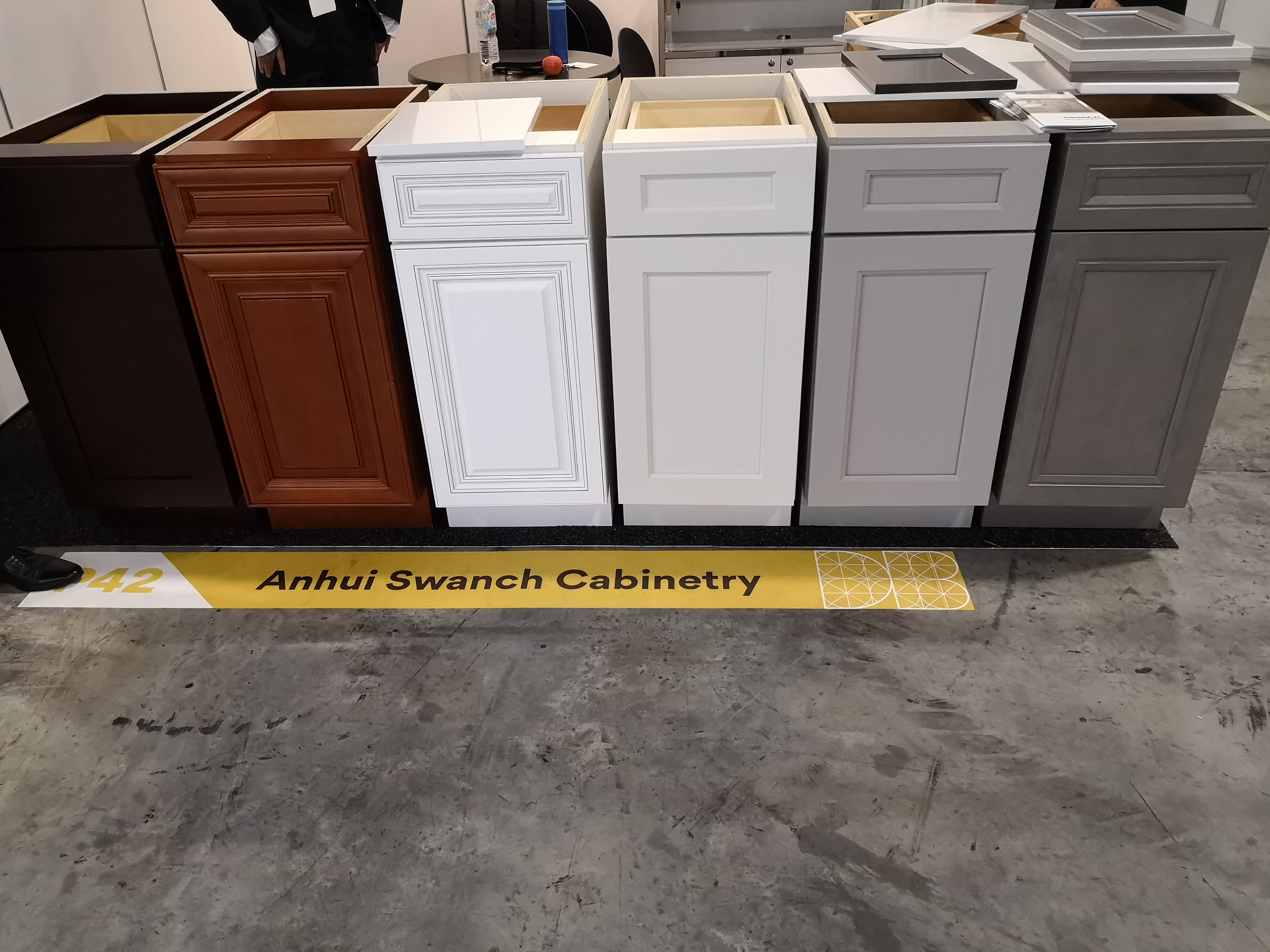 Frameless Base Cabinet