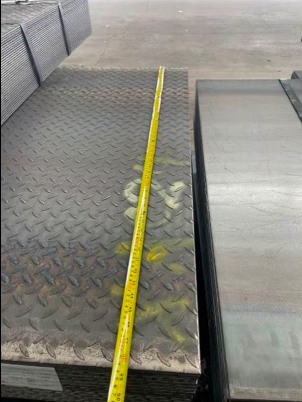 Hot Rolled Checkered Plates