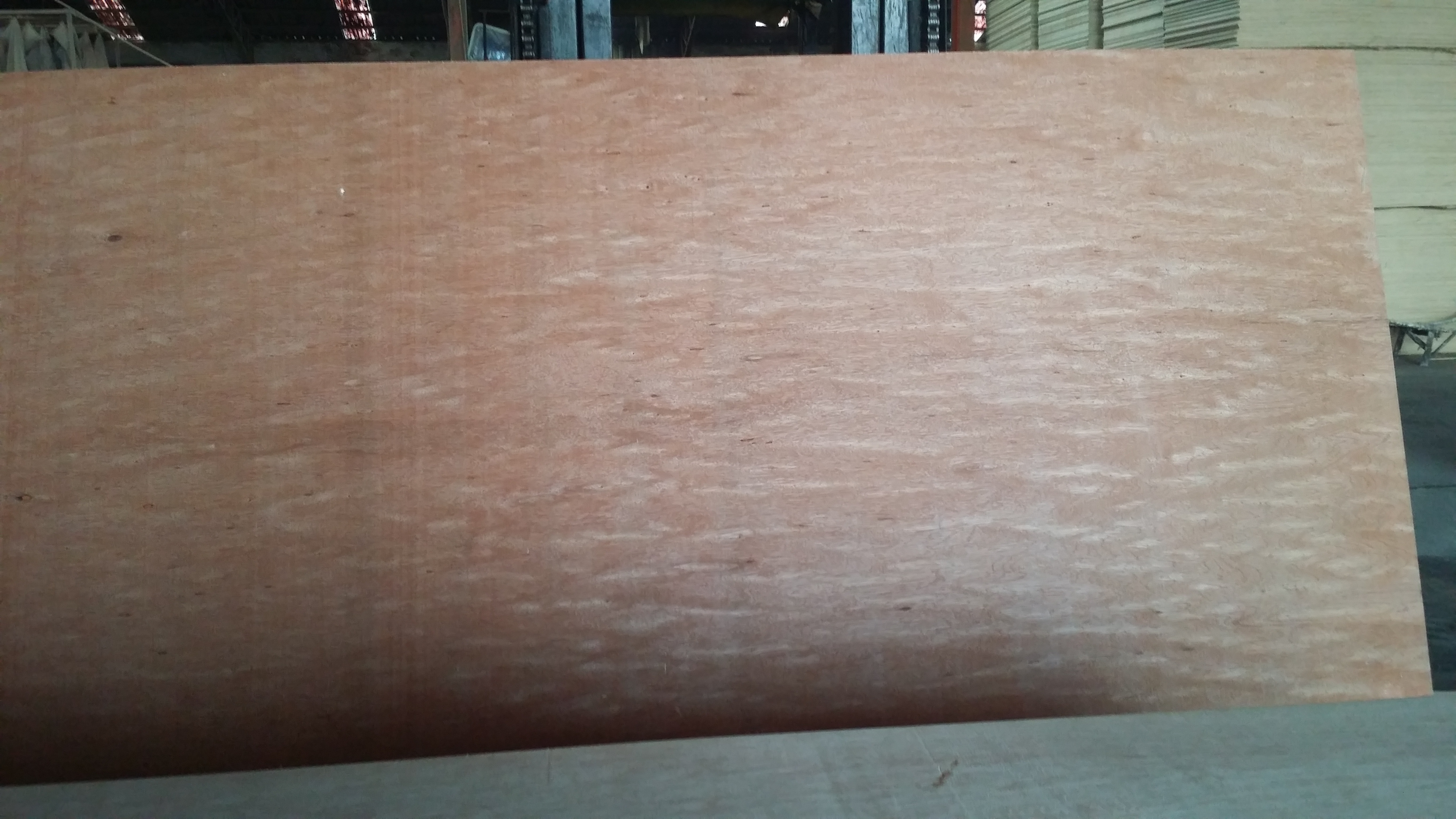 Red Hardwood Plywood with Poplar Core