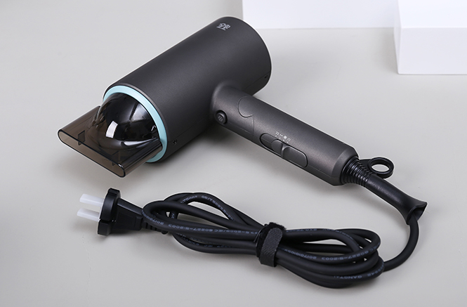 Foldable Hair Dryer with Concentrator