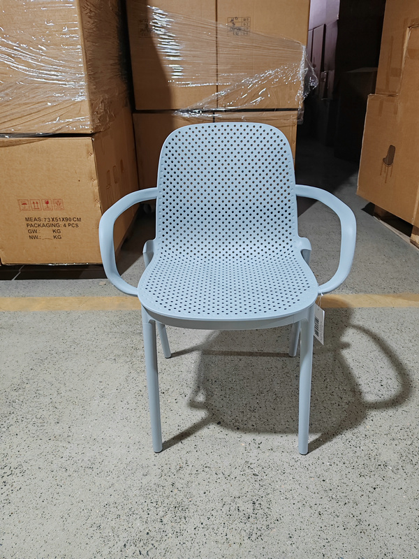 Plastic Dining Chair for Indoor and Outdoor Use