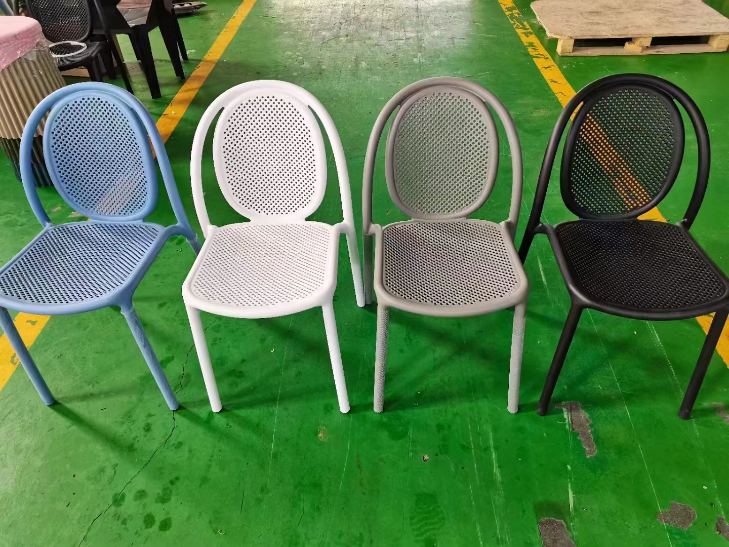 Plastic Dining Chair for Indoor and Outdoor Use