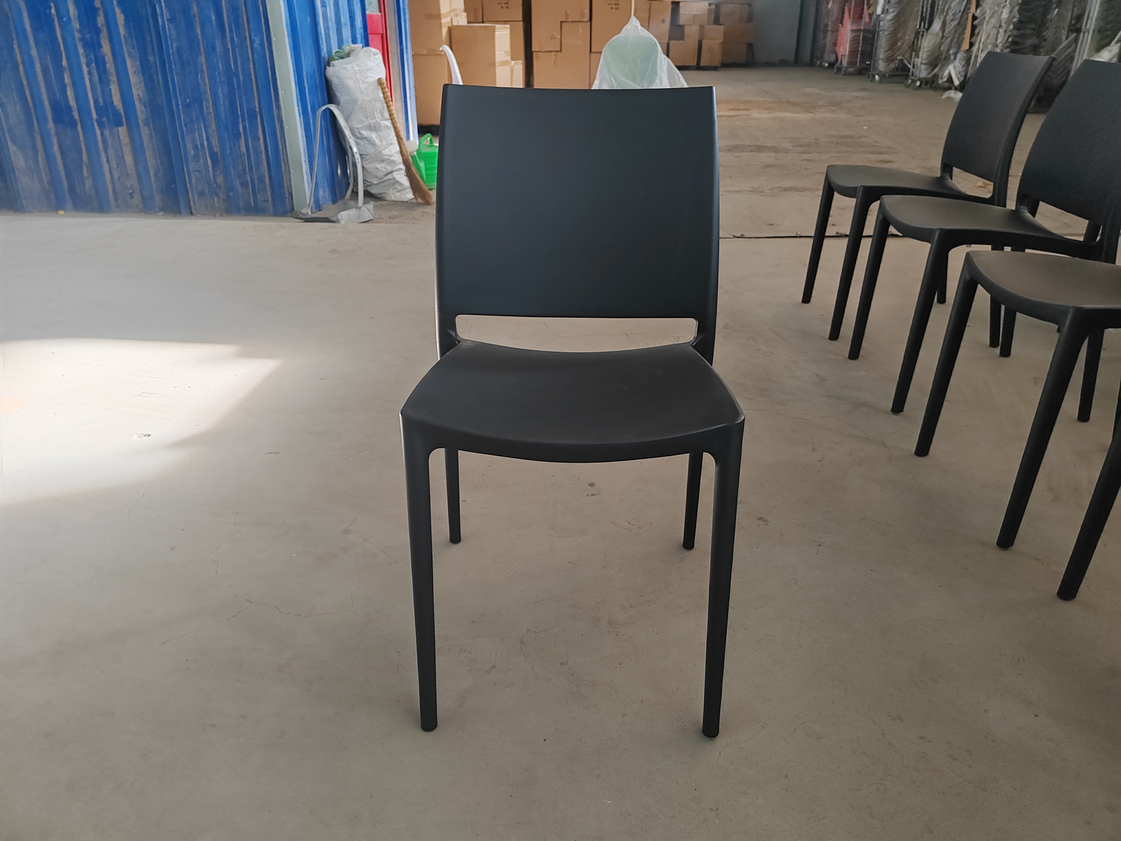 Plastic Dining Chair for Indoor and Outdoor Use