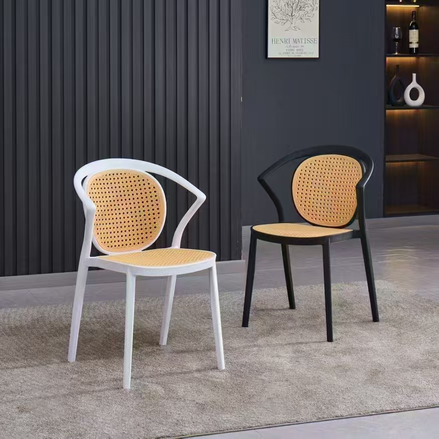 Plastic Dining Chair for Outdoor and Coffee Use