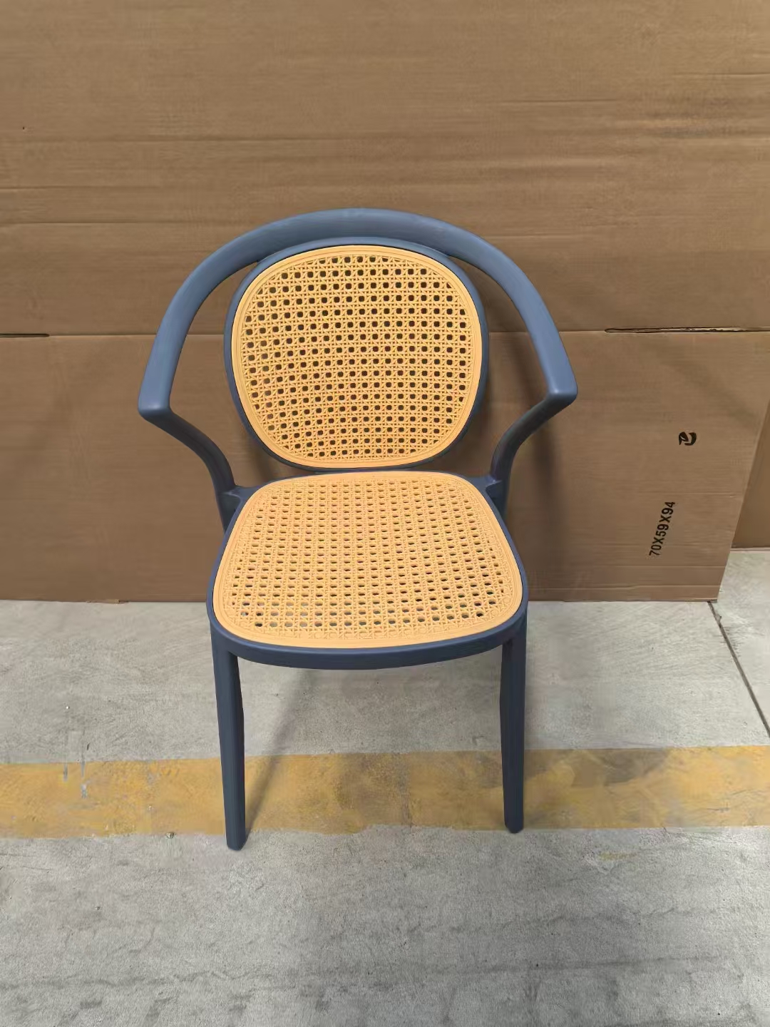 Plastic Dining Chair for Indoor and Outdoor Use