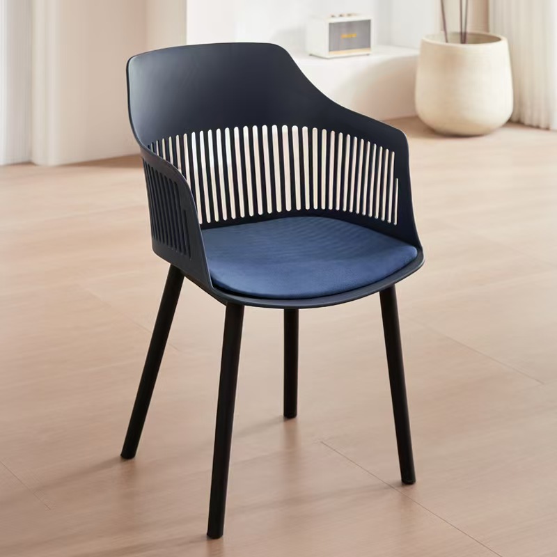 Plastic Dining Chair for Indoor and Outdoor Use