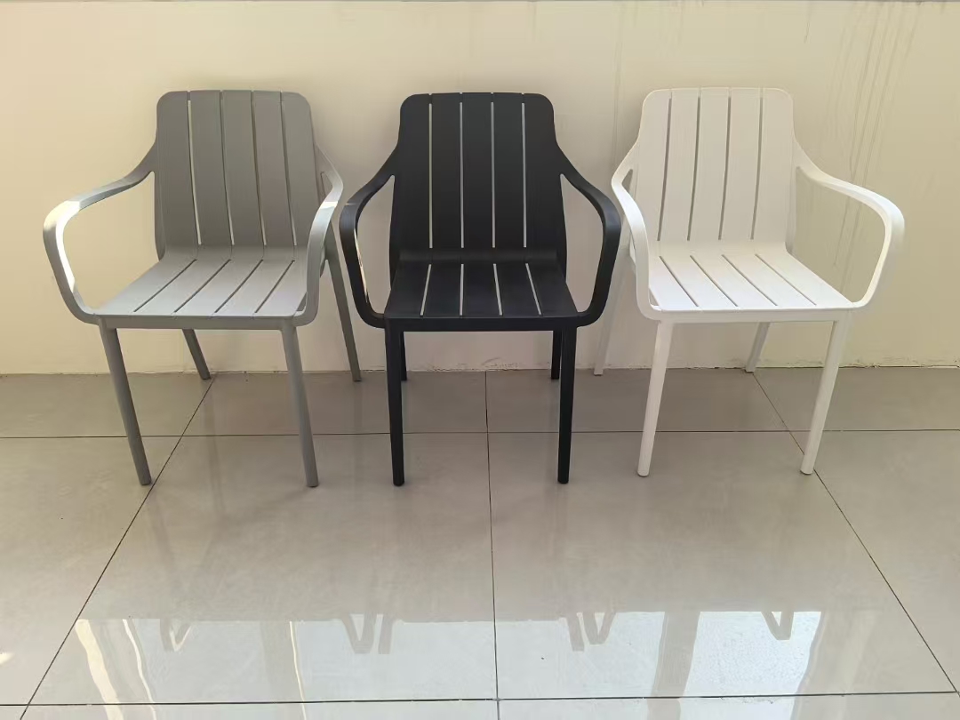 Plastic Dining Chair for Outdoor and Coffee Use