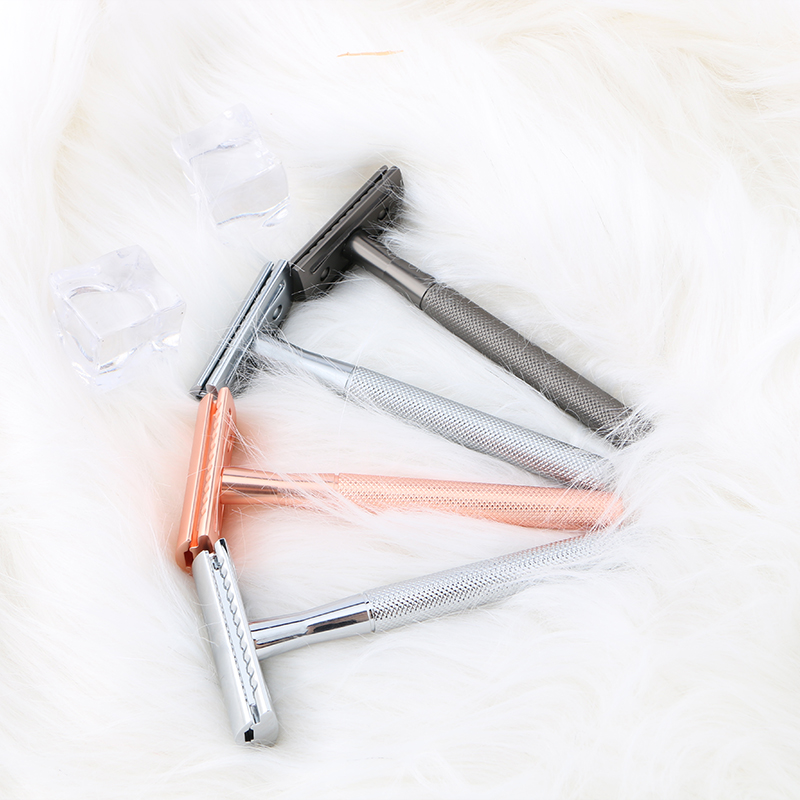 Classic Double Edge Safety Razor with Metal Handle