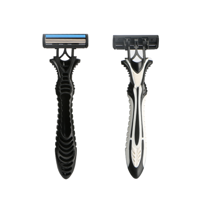 Triple Blade Disposable Shaving Razor