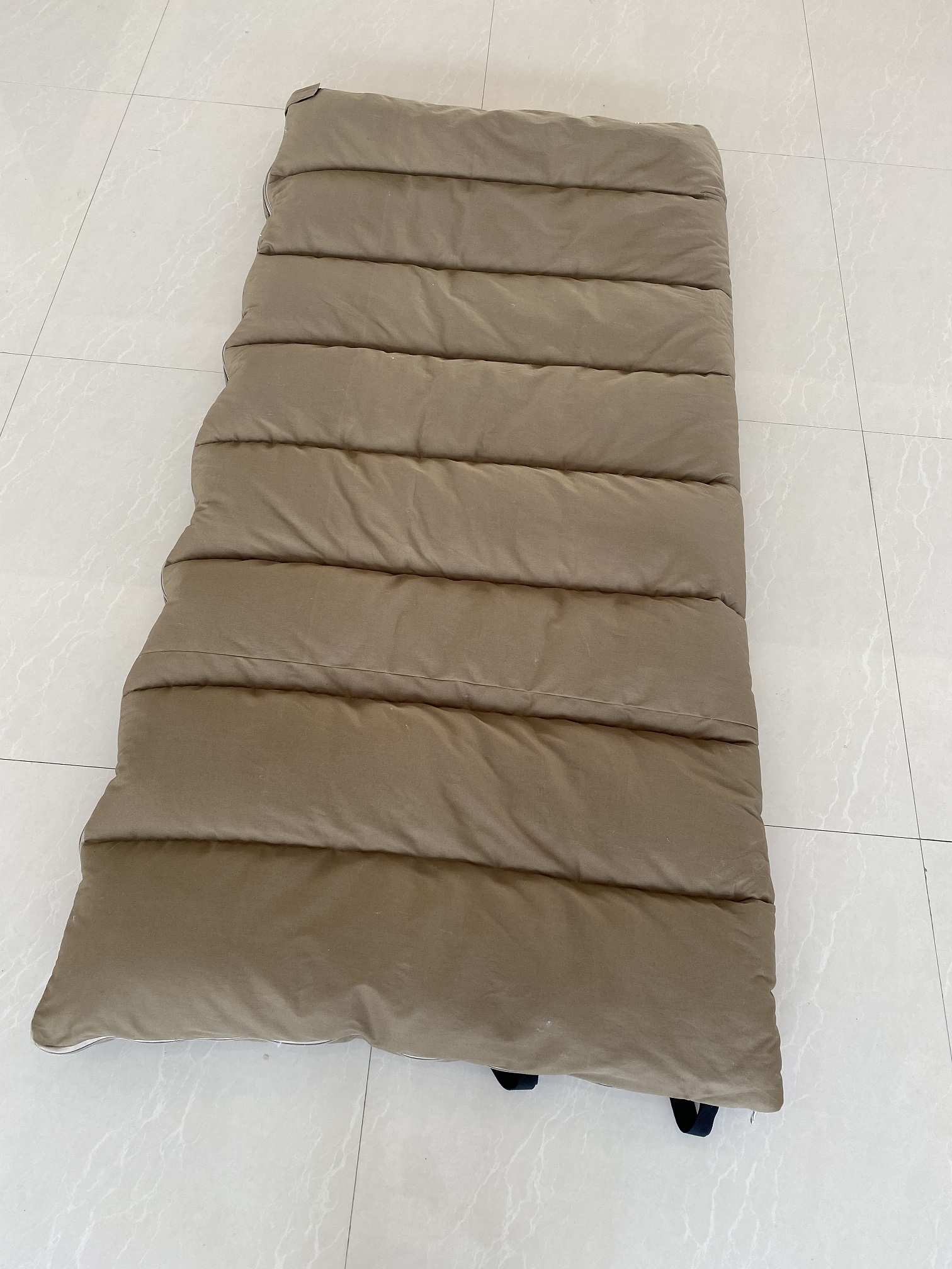 Envelope sleeping bag