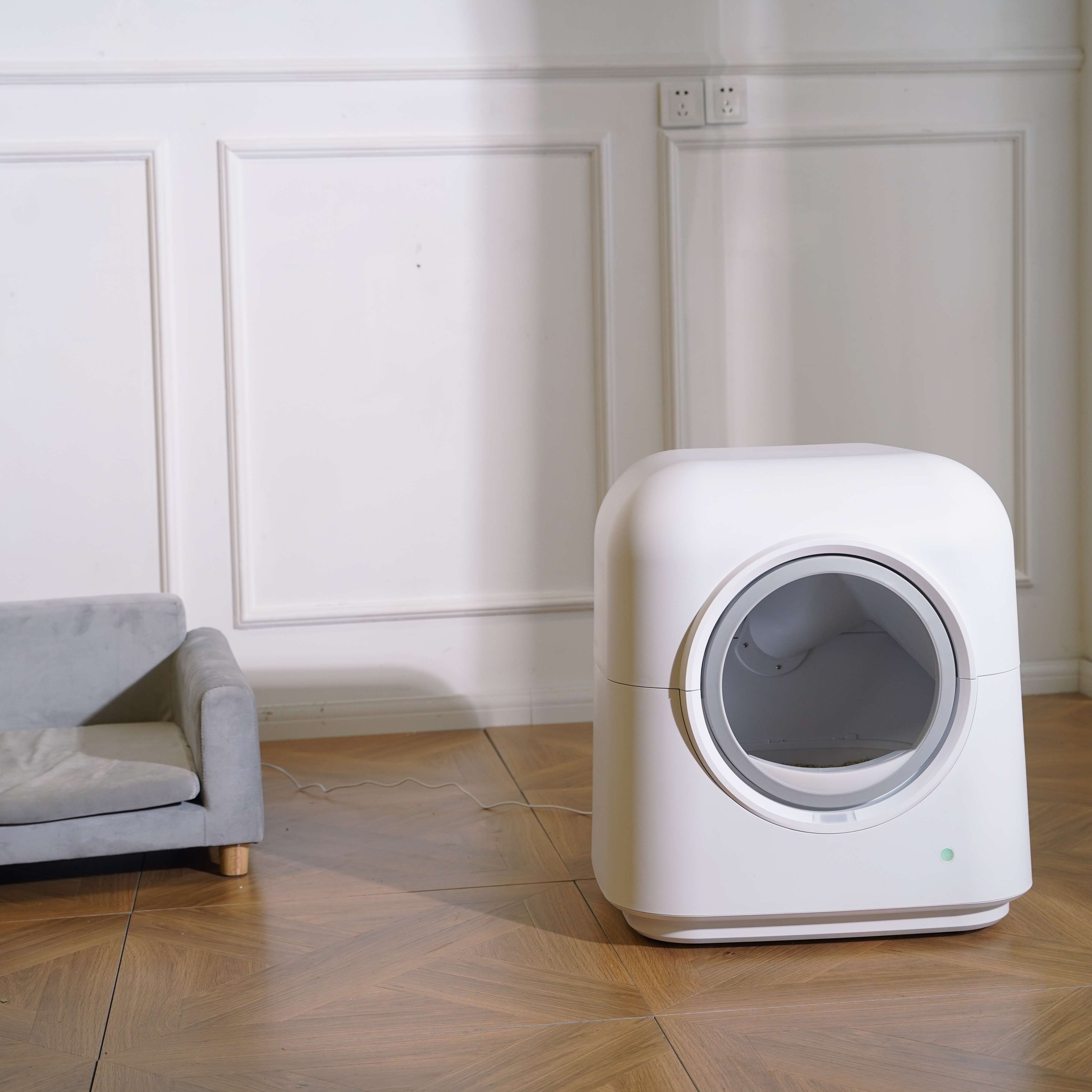 App-Controlled Self-Cleaning Cat Litter Box