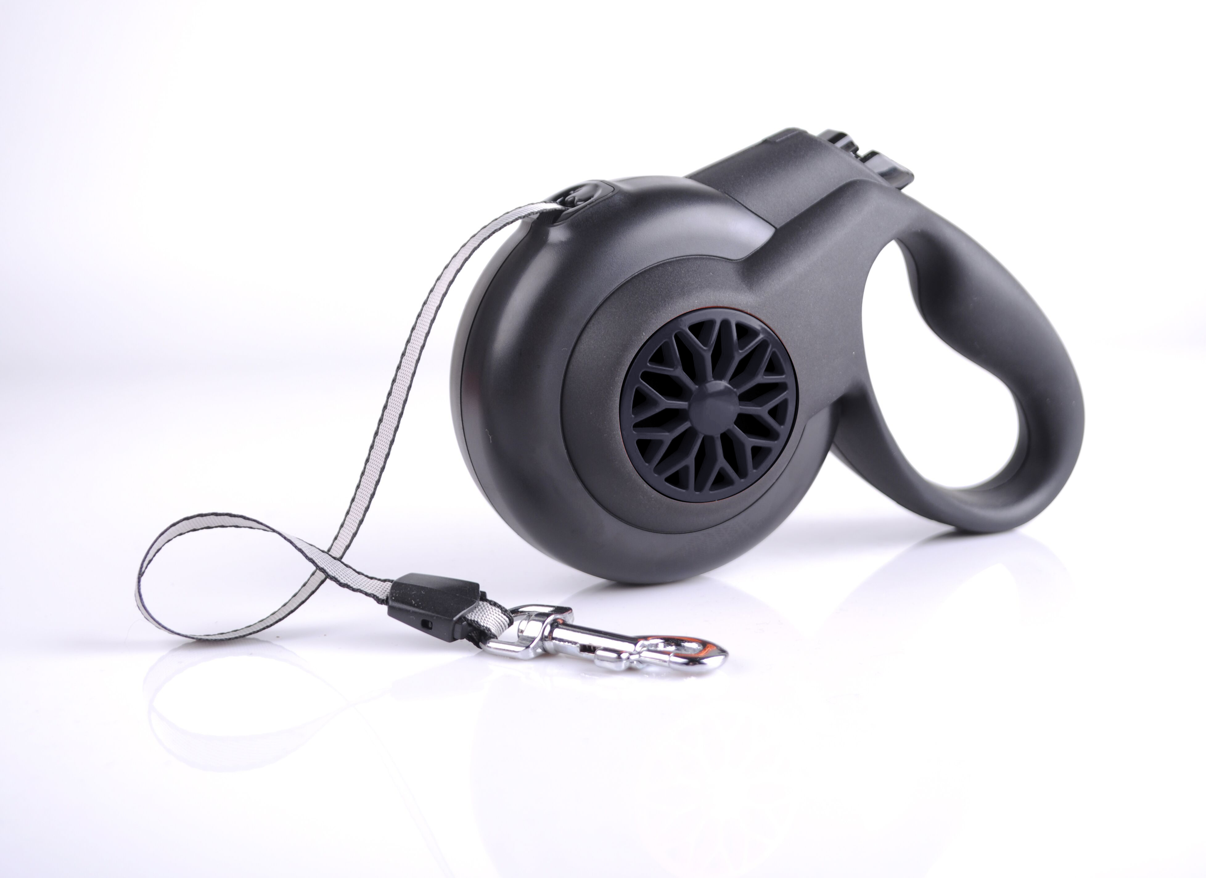 Smart Retractable Dog Leash with Auto-Brake