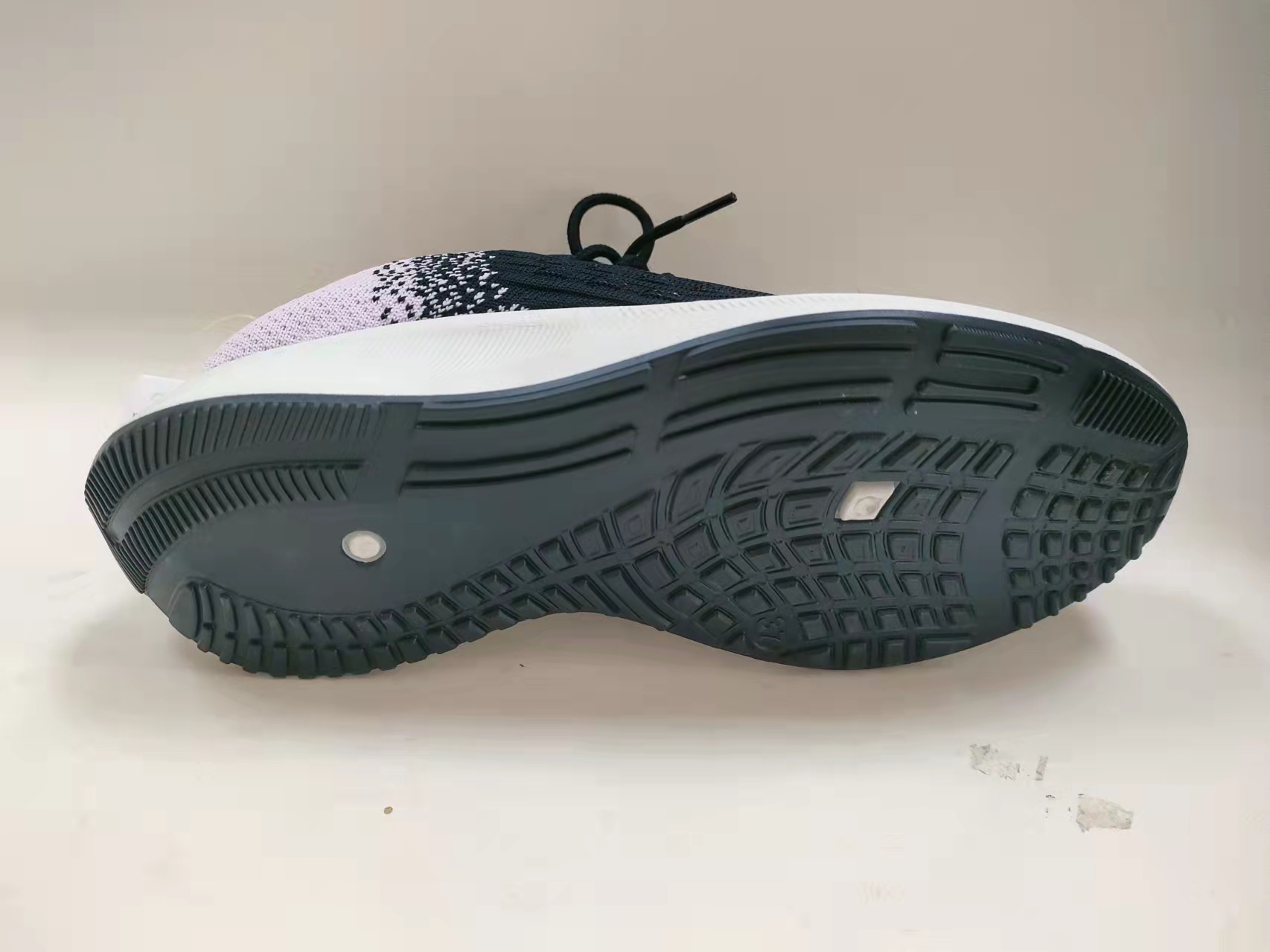 Casual Shoes with Fabric Upper and PVC Injection Outsole