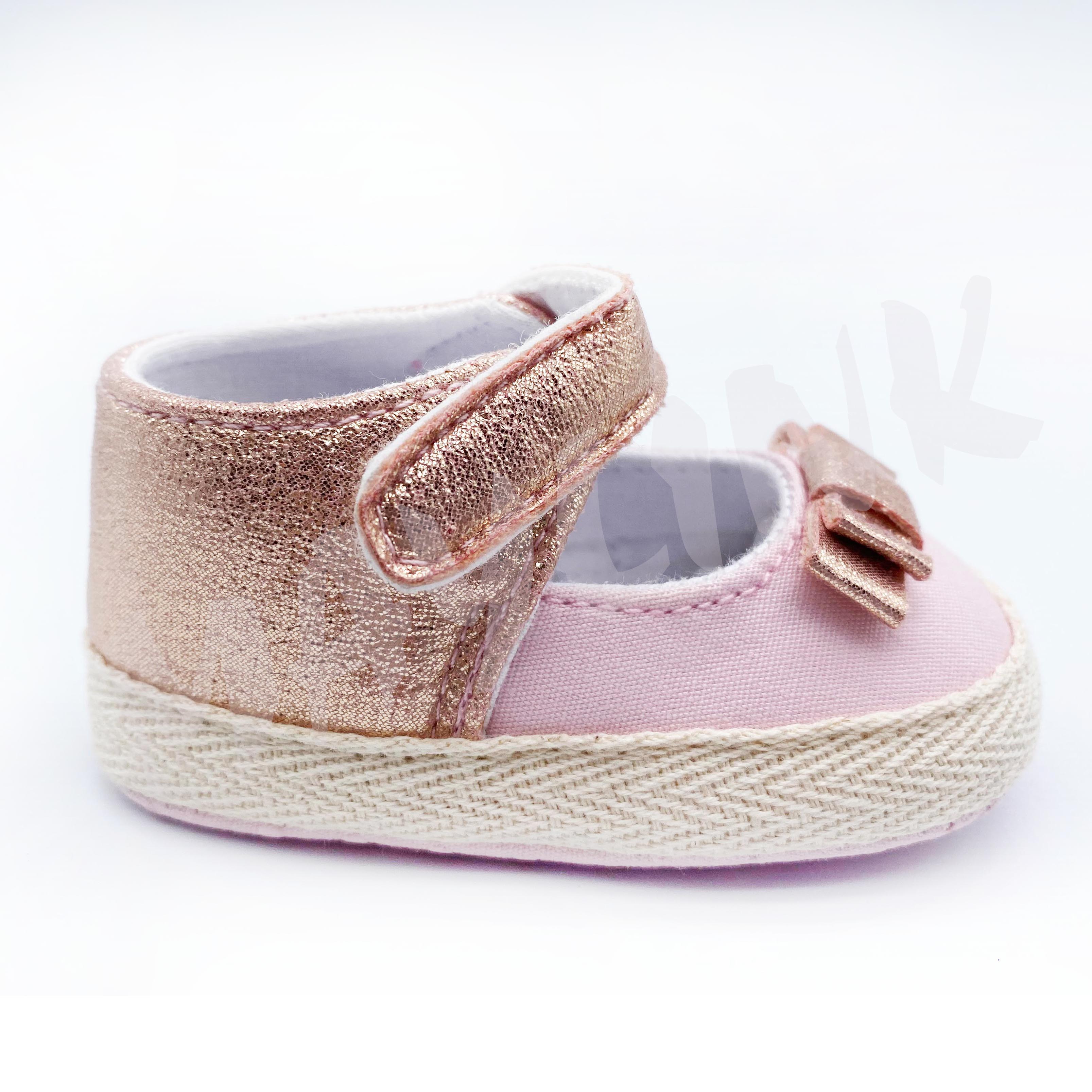 Baby walking shoes