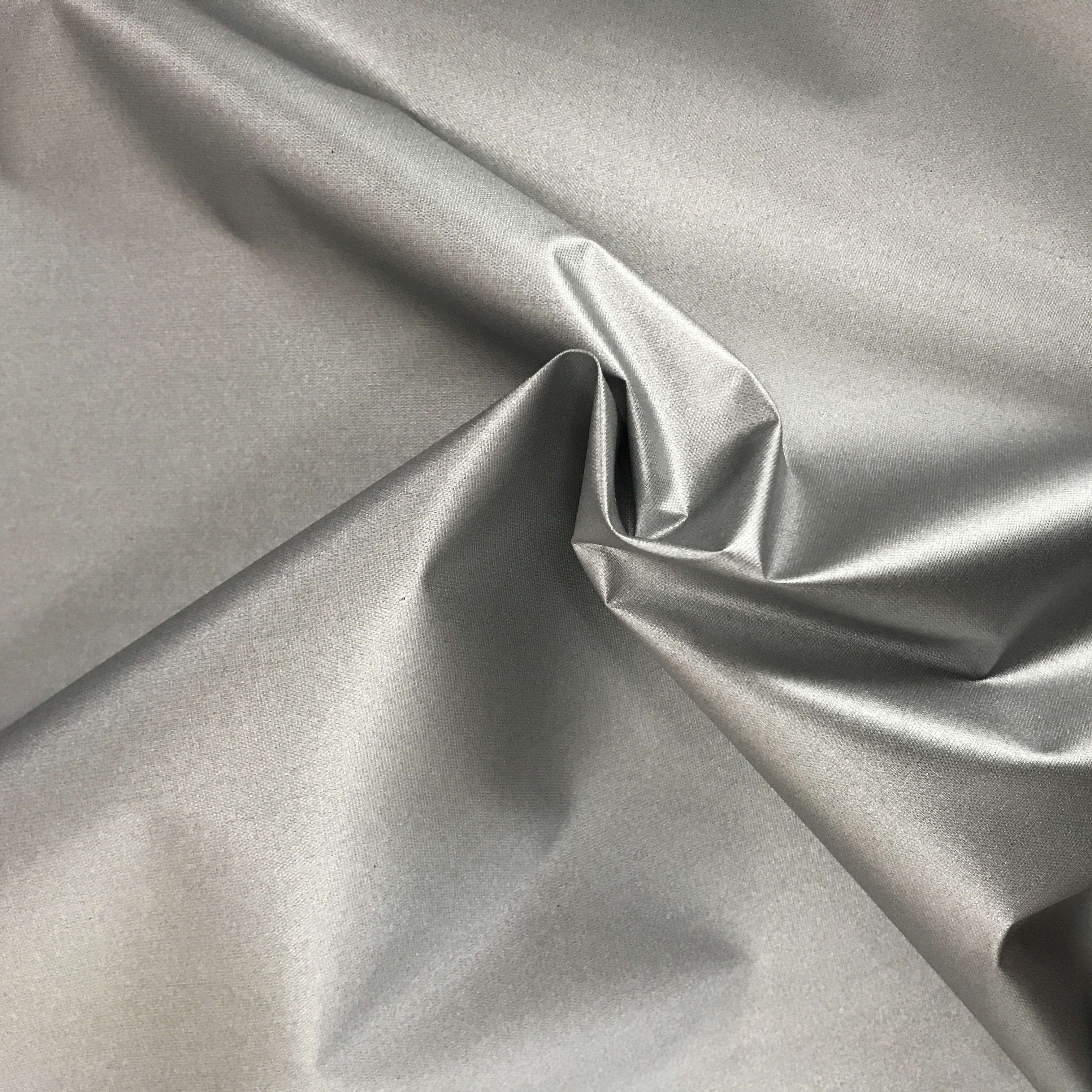 170T Taffeta Fabric with Black Silver Coating for Car Covers