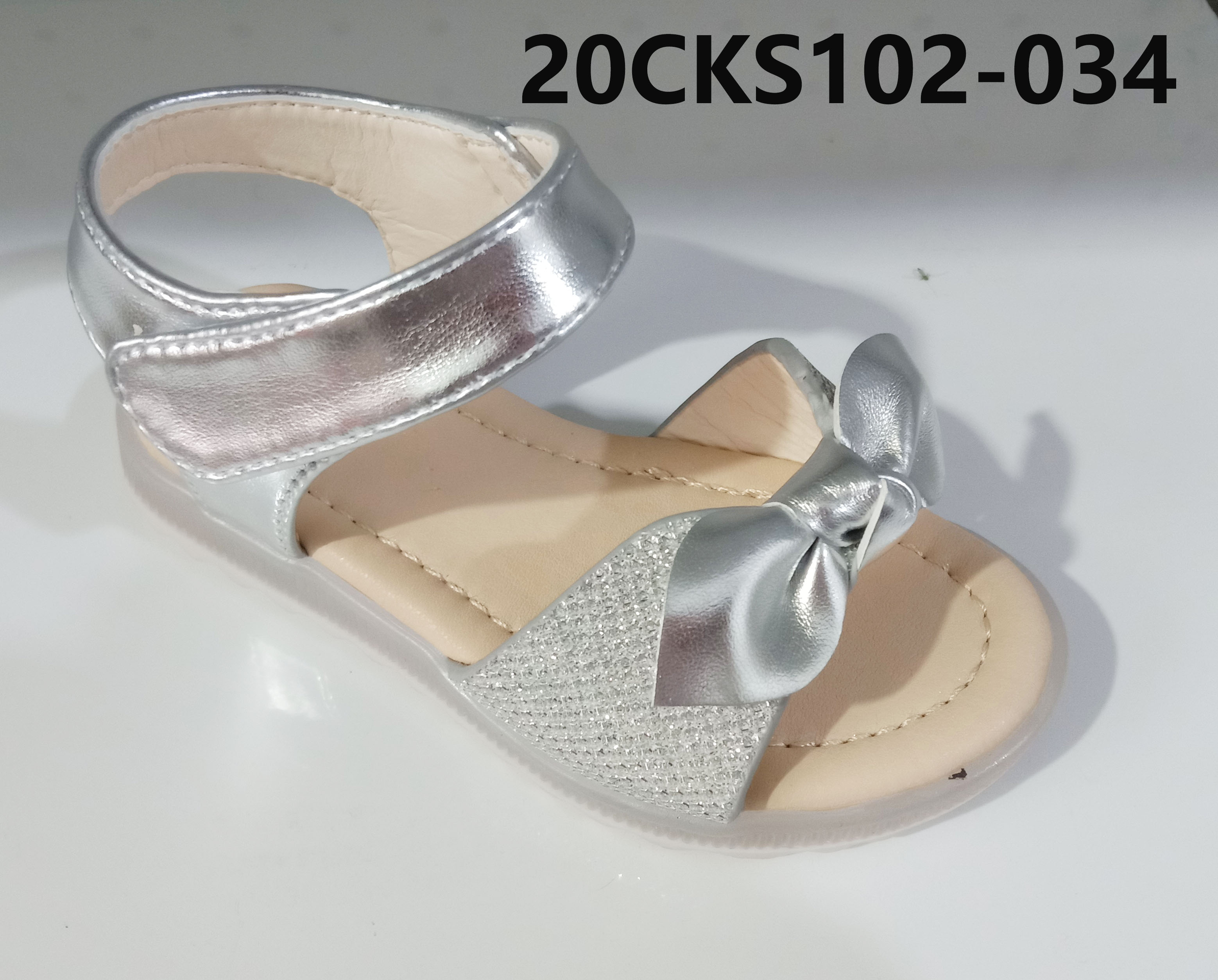 Girl's Lamp Sandals with Velcro