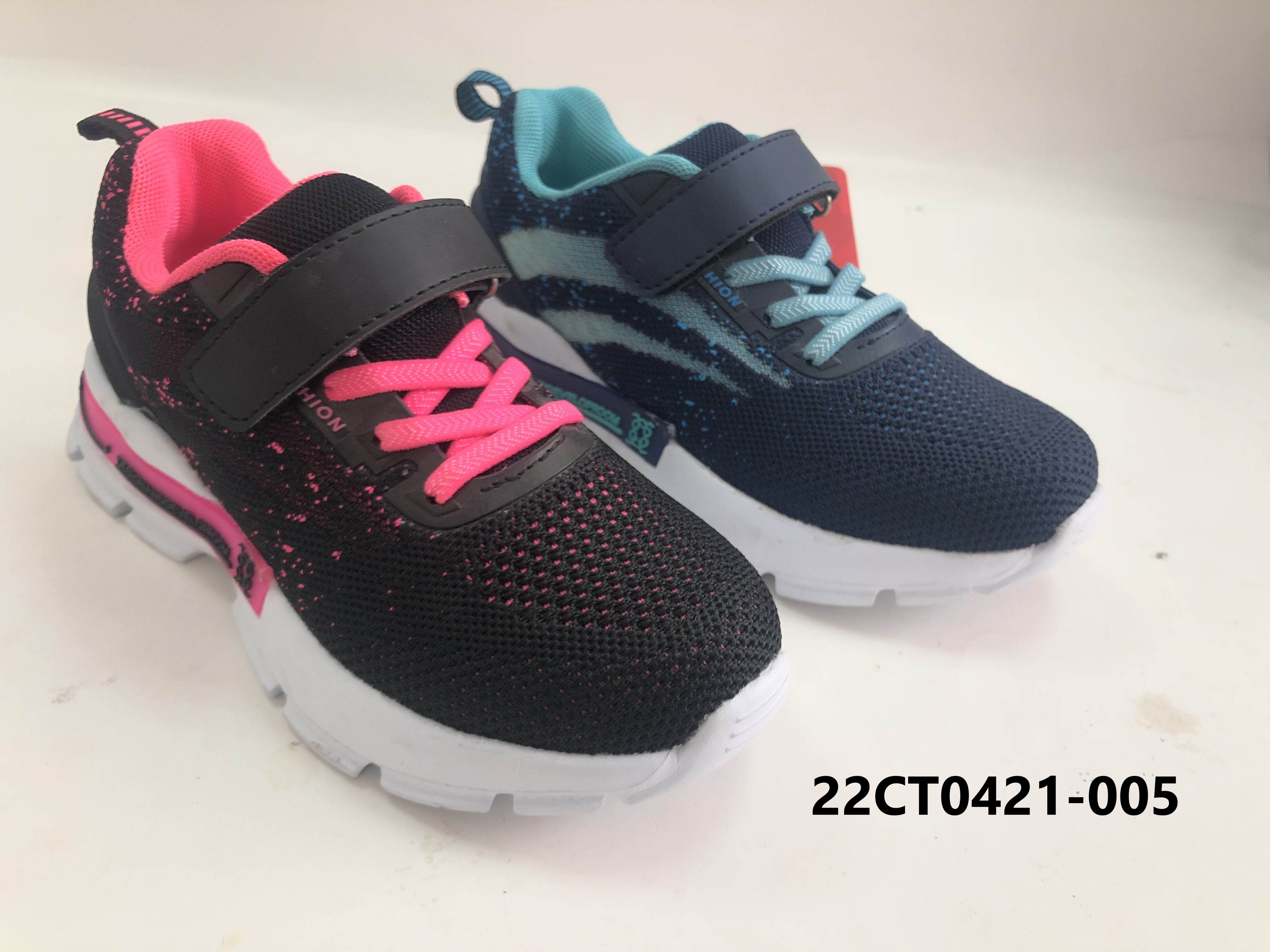 Breathable Lightweight Children's Sports Mesh Sneakers