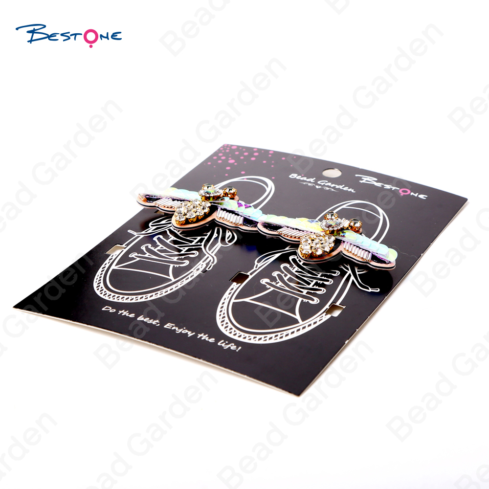 Fashion Shoelace Clips with Bee Decoration