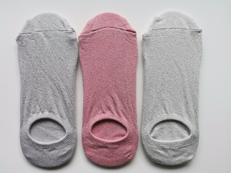 Women's Socks with Silver Yarn