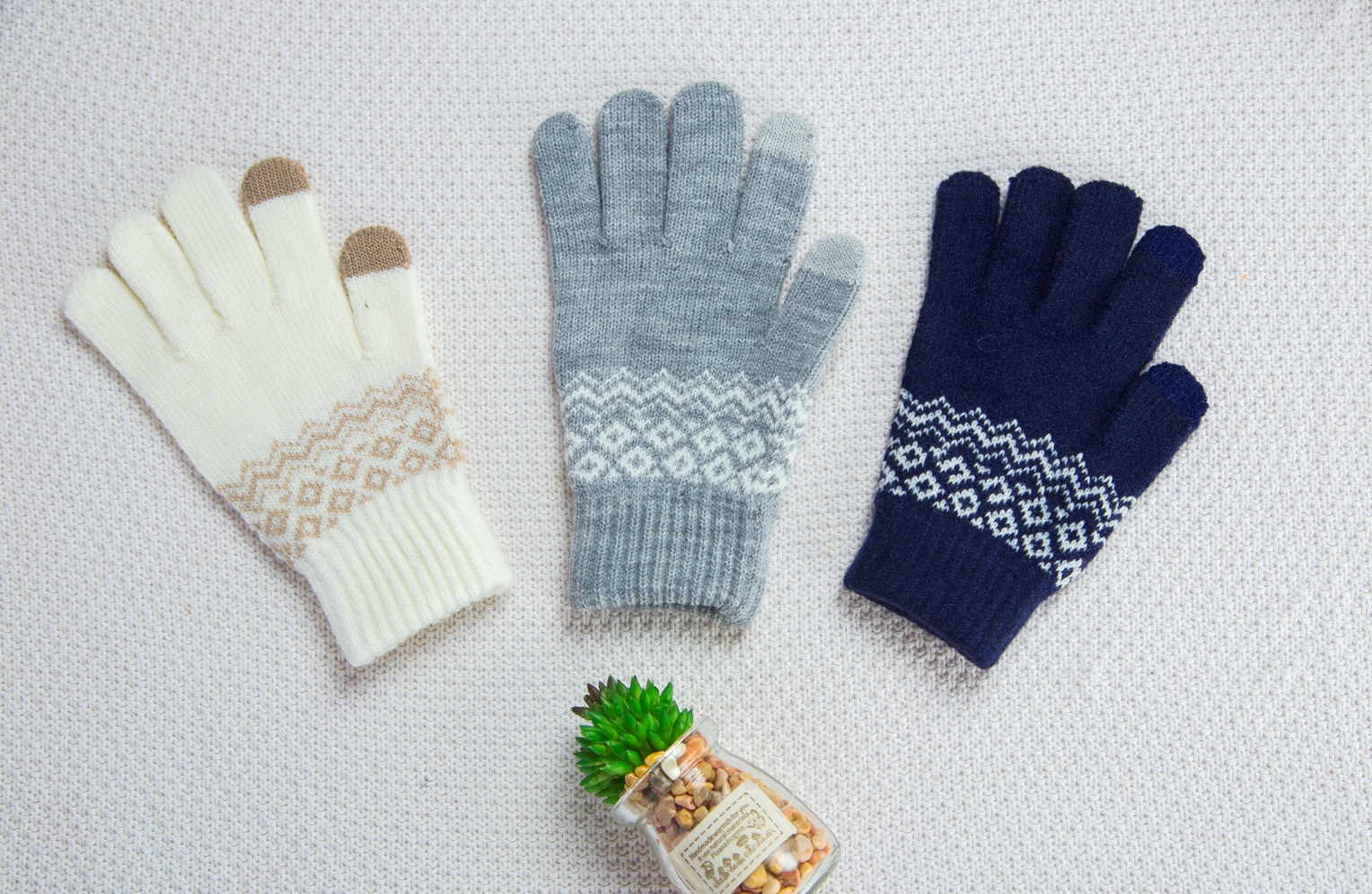 Women's Acrylic Jacquard Gloves