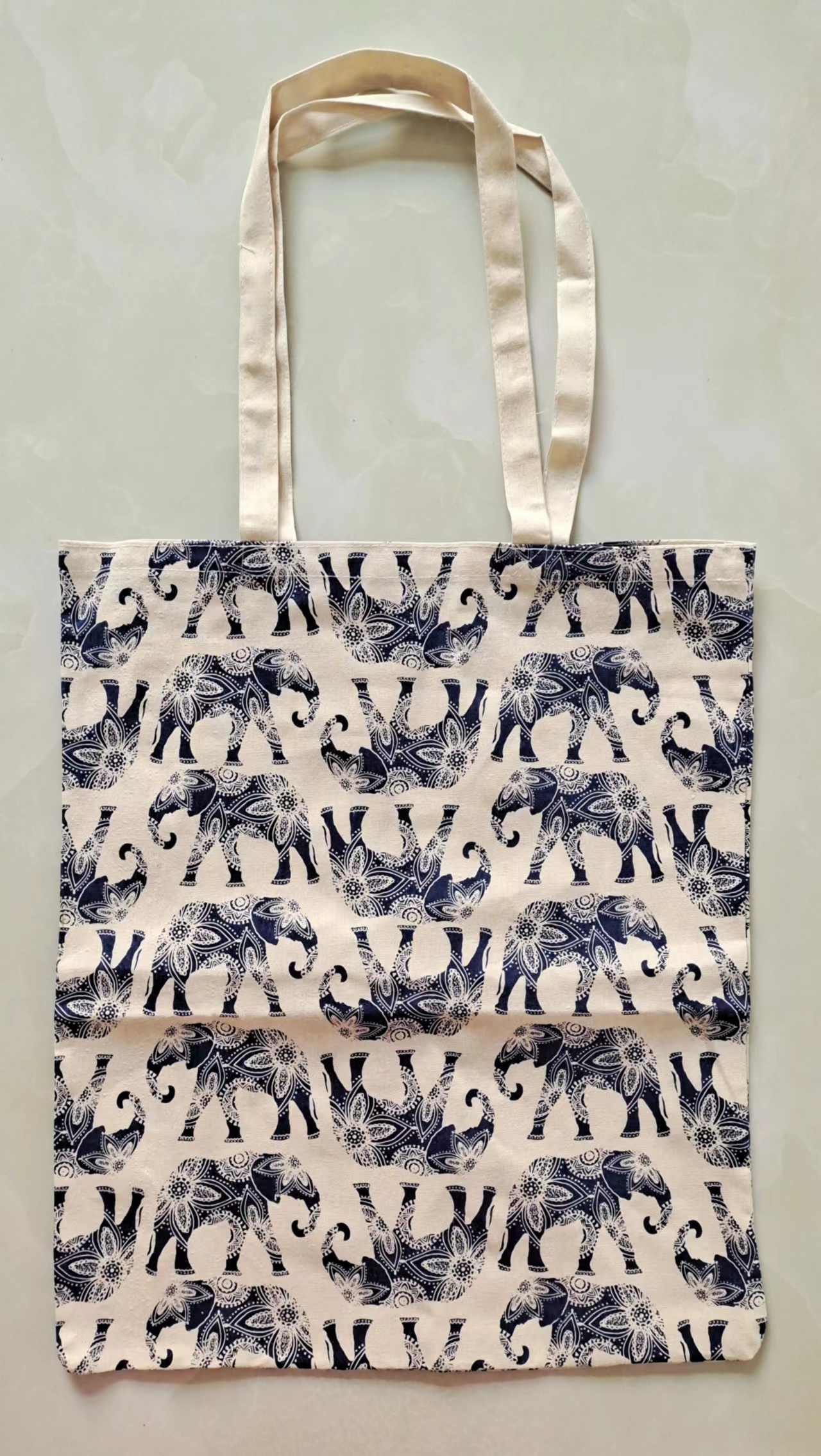 Customizable Cotton Tote Bags for Shopping, Promotion, and Books