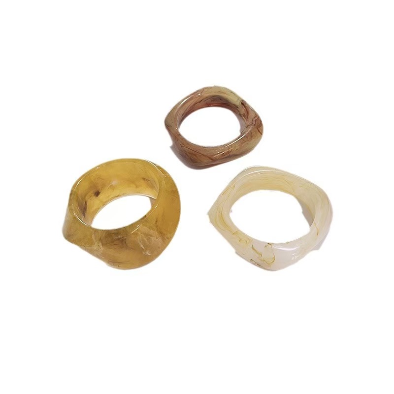 European and American Exaggerated Large Irregular Stacked Resin Bracelet
