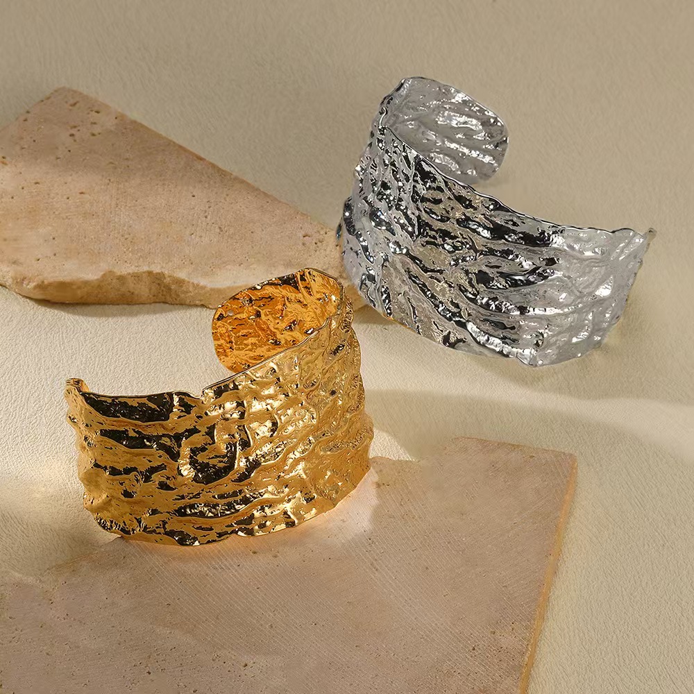 European and American Style Pleated Stainless Steel Bracelet