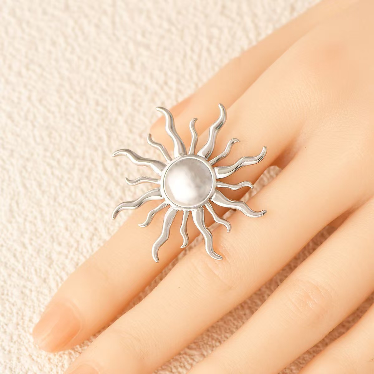 European and American Retro Sunflower Stainless Steel Ring