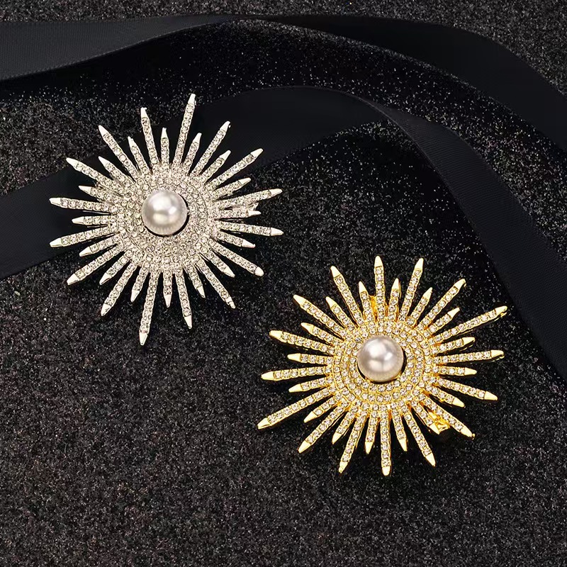 European and American Style Diamond Sunflower Brooch