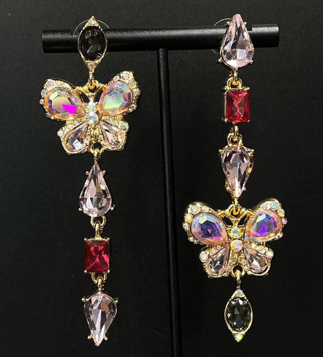 Vintage Medieval Style Sweet Court Statement Stud Earrings for Women