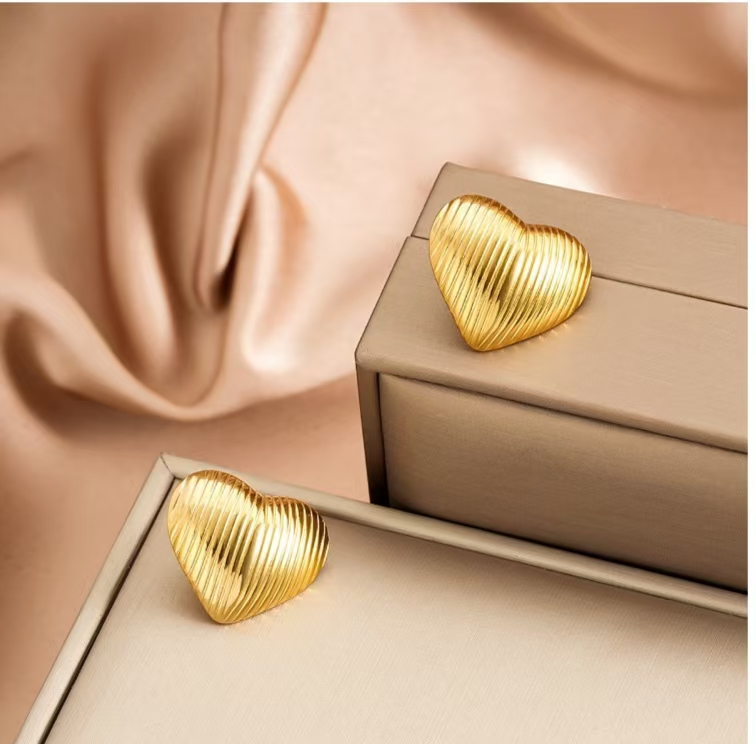 European and American style versatile high-end earrings