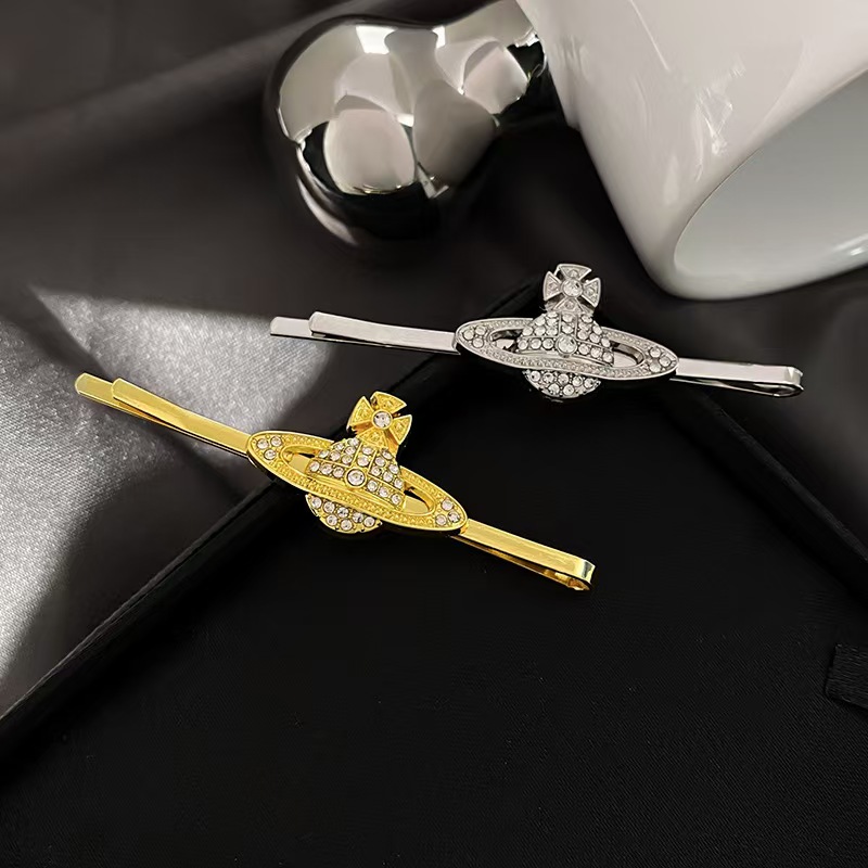 Saturn Diamond Hairpin