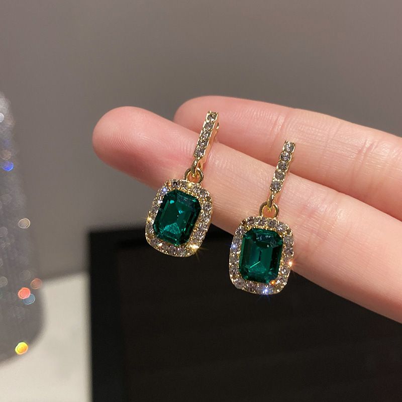 Emerald Green Square Sugar Earrings